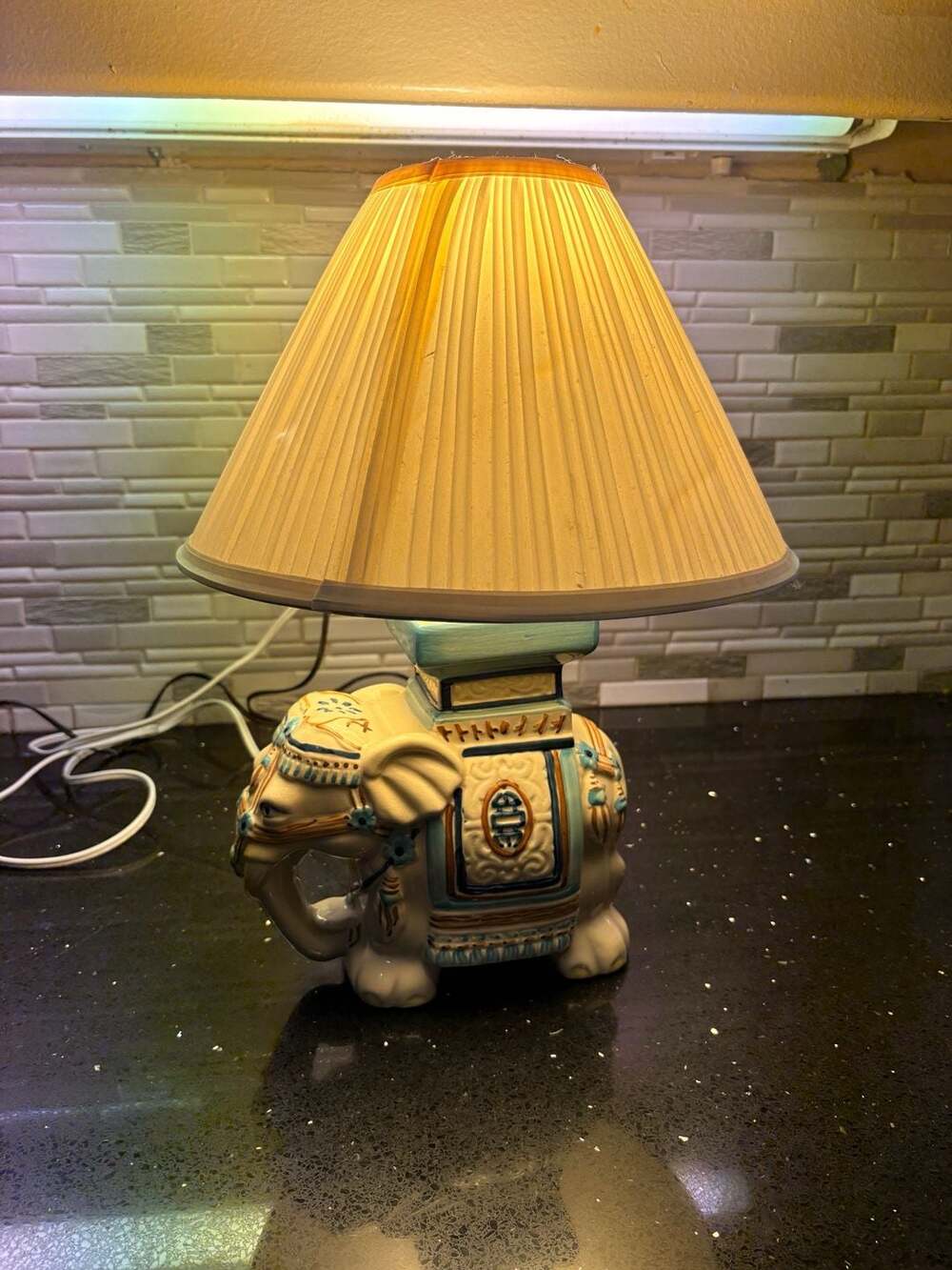 Vintage Ceramic Elephant Table Lamp Blue White Gold Accents With Shade